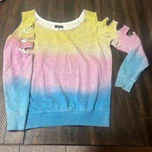 Venus Cold Shoulder Long Sleeve